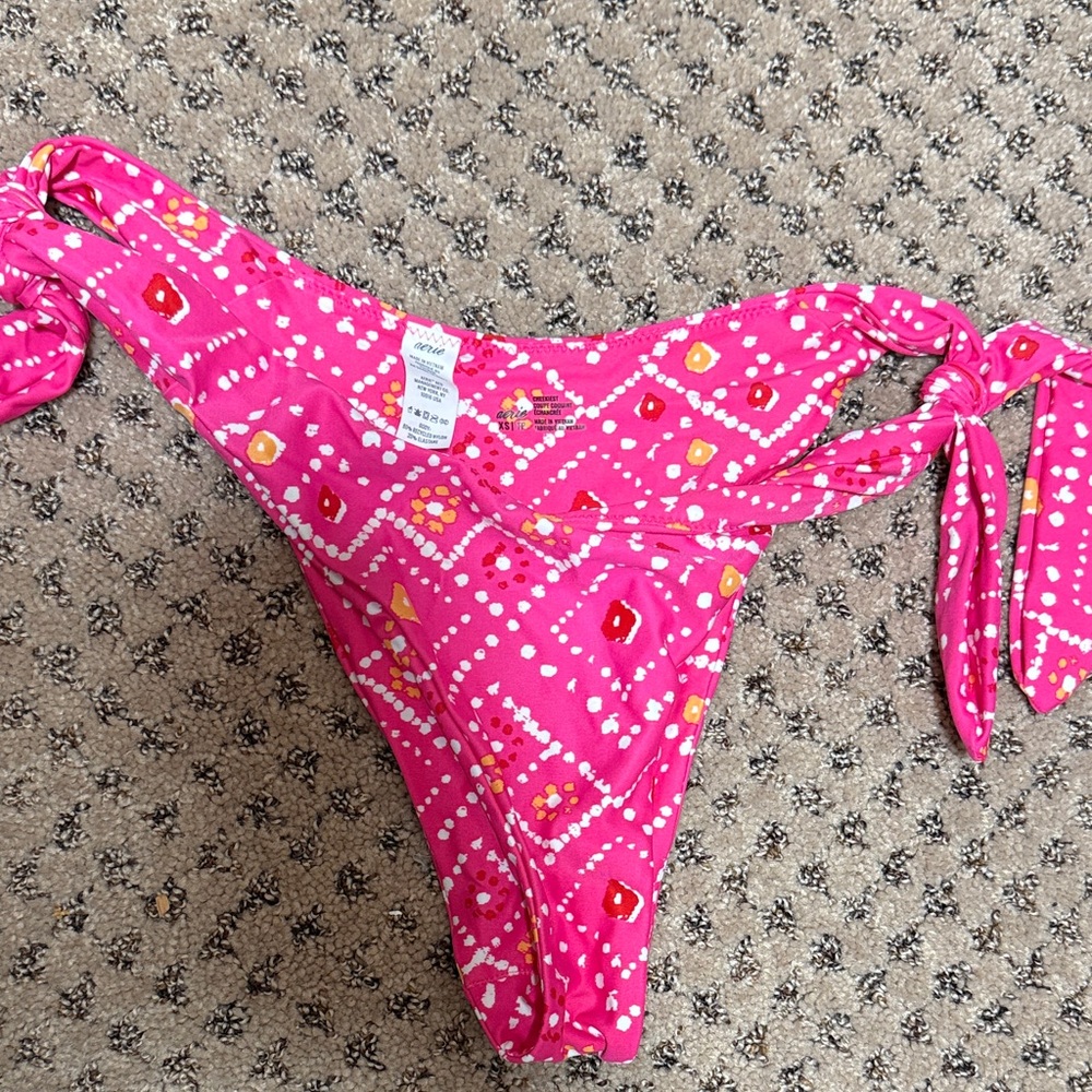 Aerie - Pink Printed - Tie Super High Cut -
Cheekiest Bikini Bottom - SIZE XS